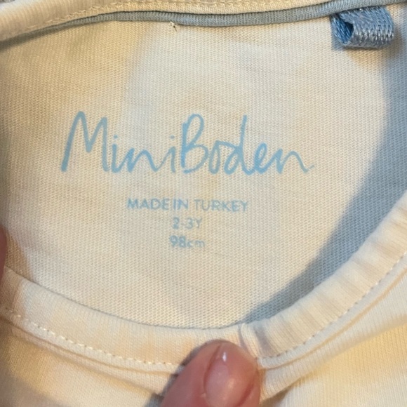 Cute mini Boden tee says ‘Solar Power’ size‎ 2-3T - Picture 3 of 5